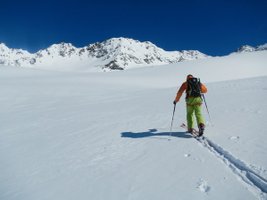 Ski touring Guides Agency Glacier Gebroulaz Val Thorens Black Ski